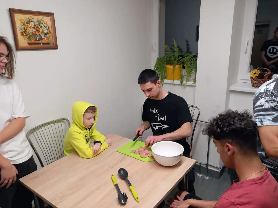 Varíme cestoviny so syrovou omáčkou