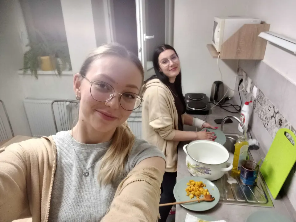 Varíme fašírky s opekanými zemiakmi