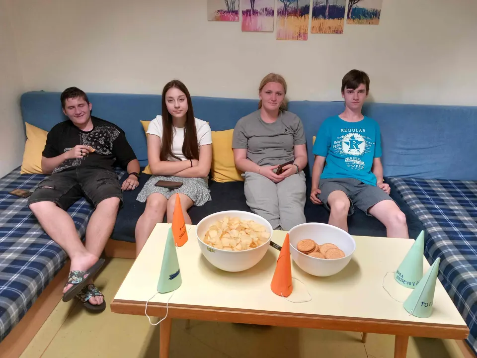 Hádaj kto si - zábavná hra
