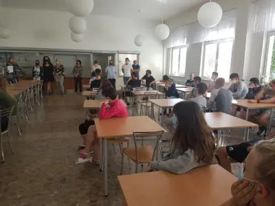 Stretnutie pani riaditeľky s prvákmi – fotografia 8
