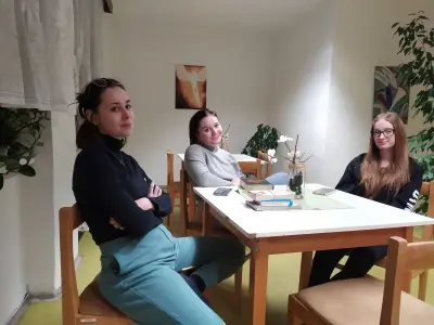 Povedz mi čo čítaš – fotografia 3