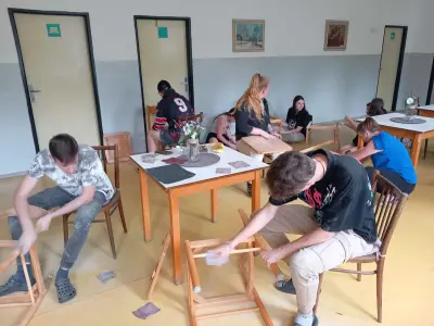 Rekonštrukcia stoličiek – fotografia 7