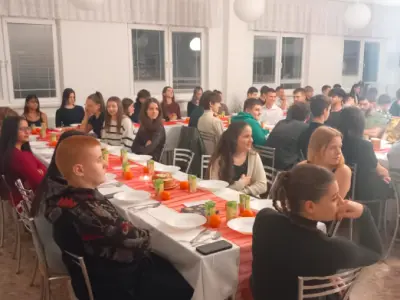 Štedrá večera v ŠI – fotografia 13